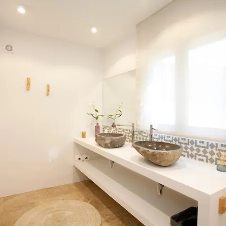 Bed & Breakfast Abeniss Boutique