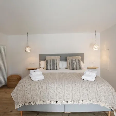 Abeniss Boutique Bed & Breakfast